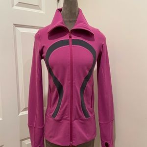 Lululemon Athletica Fitted Jacket/Sweatshirt .